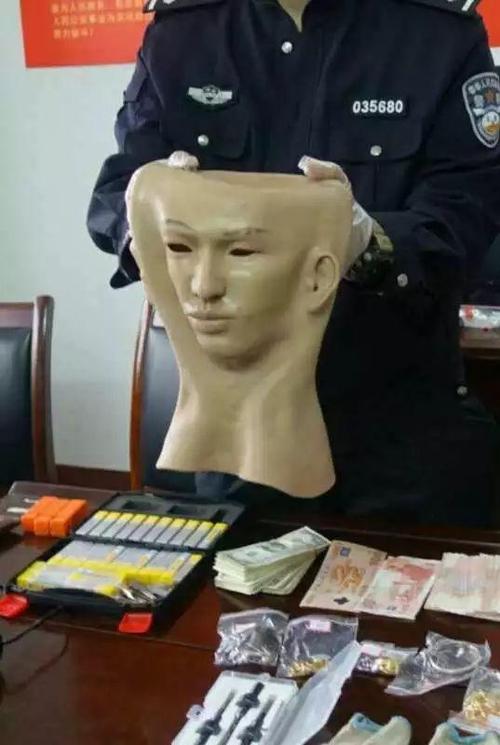 2005新澳门天天开好彩和戴人皮面具入室盗窃与